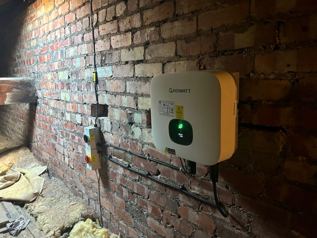 Northumberland Avenue's electrical components